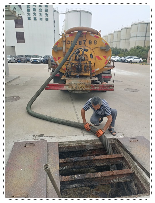 嘉鱼隔油池清掏